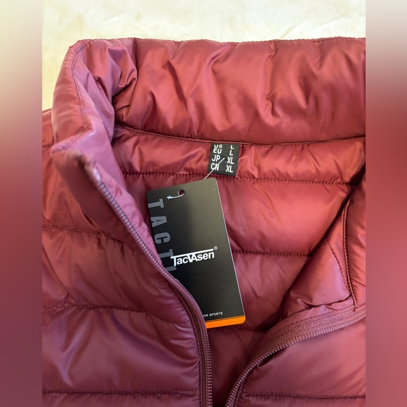 Burgundy Light Weight Puffer Jacket - Picture 3 of 3